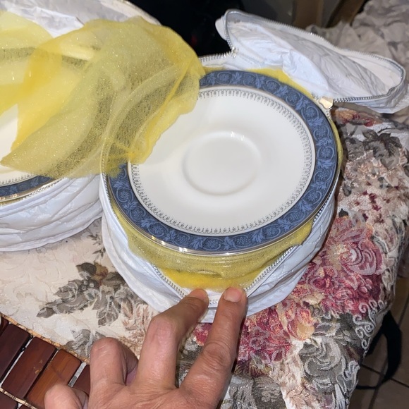 Antique Royal Doulton Sherbrooke H.5009 English Bone China S 12 mint condition - Picture 10 of 13